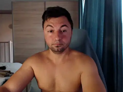Show modela HankMalone na web-kameri