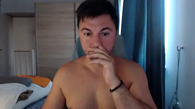 Show modela HankMalone na web-kameri