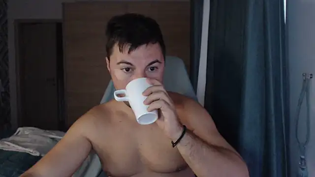 HankMalone: вебкам-шоу