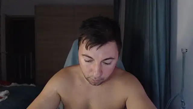 HankMalone: вебкам-шоу
