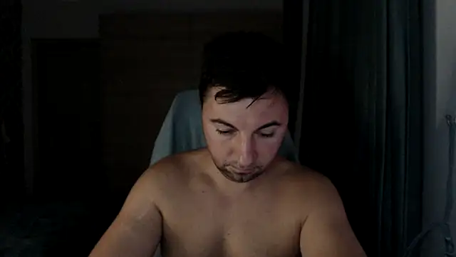 Show modela HankMalone na web-kameri