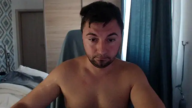 Show modela HankMalone na web-kameri