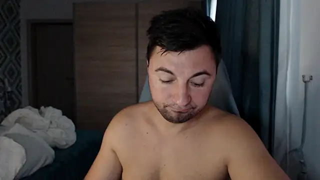 Show modela HankMalone na web-kameri