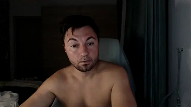 HankMalone 在線直播表演