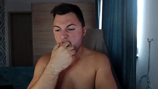 HankMalone webcam show