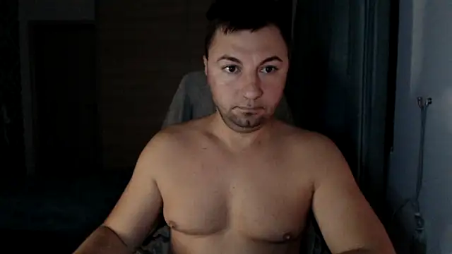 Show modela HankMalone na web-kameri