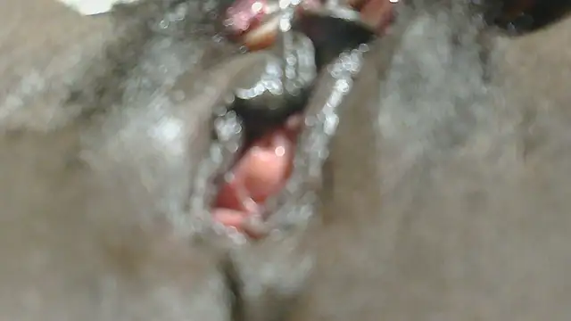 sluttylaura21's Webcam Show