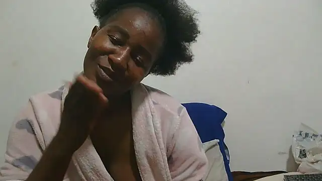 sluttylaura21 – Live XXX-chat