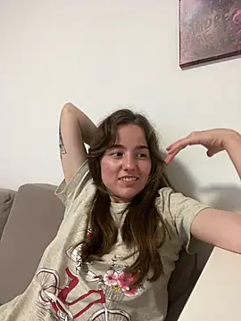 Lady_woman Adlı Modelin Canlı XXX Sohbeti