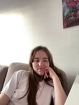 Lady_woman Adlı Modelin Canlı XXX Sohbeti
