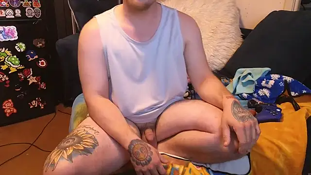LovelyGreekDick6: διαδικτυακό σόου στην κάμερα