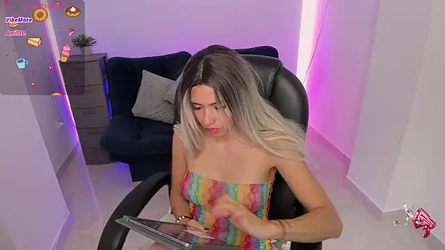 Živý XXX chat emilly_smith_1