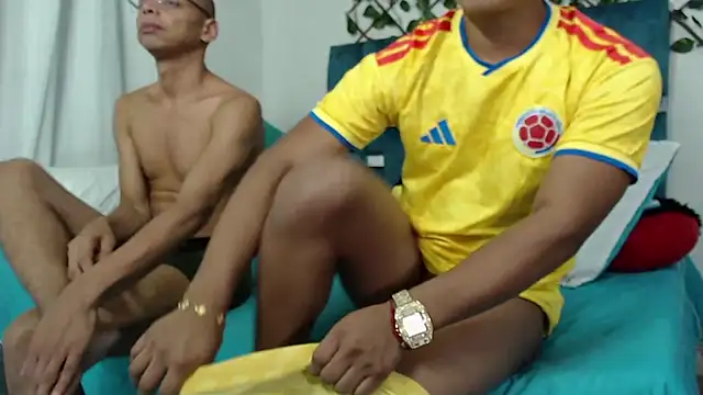 Show modela Hakim_prettynigg na web-kameri