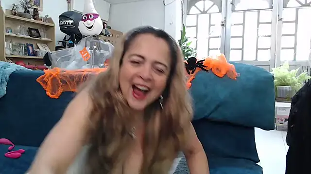 XXX chat uživo modela liliimilf