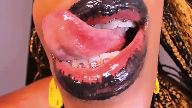 TAYLORR778's Live XXX Chat