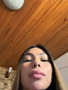 Khaiimy Chat XXX in diretta