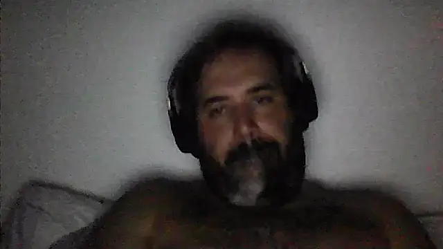 הופעת וובקאם של BeMy_Master