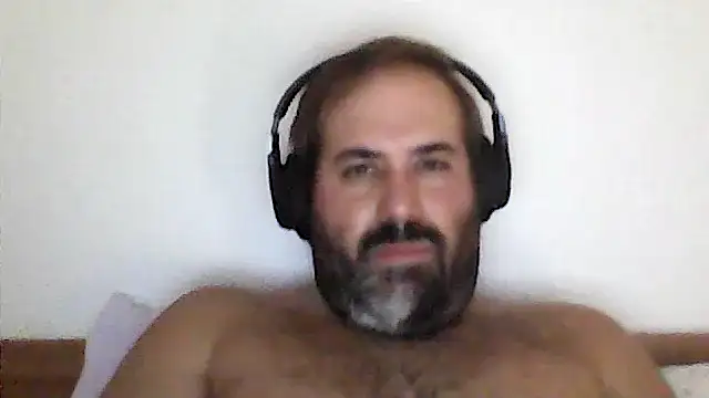 BeMy_Master: διαδικτυακό σόου στην κάμερα
