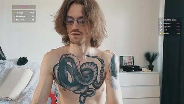 Show modela TechnoJesus na web-kameri