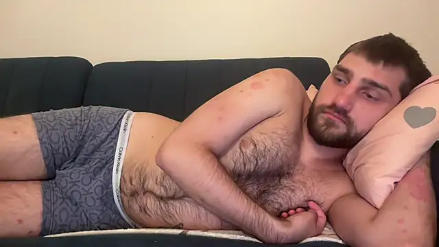 Pokazy przed kamerką – Sasha__Love