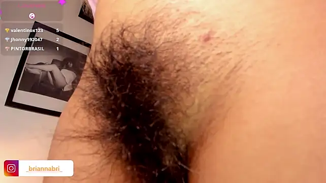 แชท XXX สดของ brianahill_