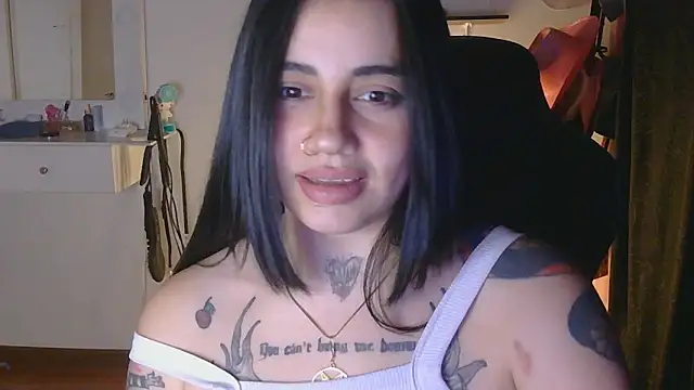 val_bardot Chat XXX in diretta