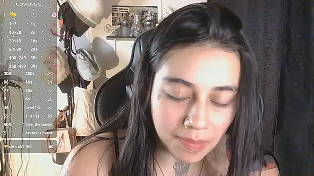 val_bardot's Live XXX Chat