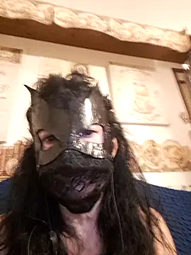 Yllmira Chat XXX live