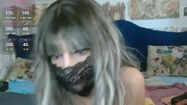 Yllmira's Live XXX Chat