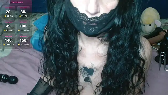 Yllmira Chat XXX live