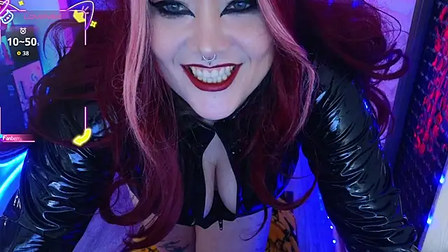 צ'אט XXX בשידור חי של wickedxqueen