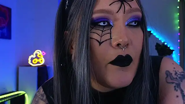 wickedxqueen webcam show