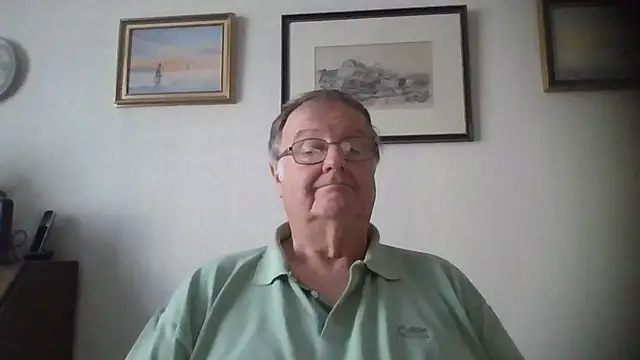 llew88: διαδικτυακό σόου στην κάμερα