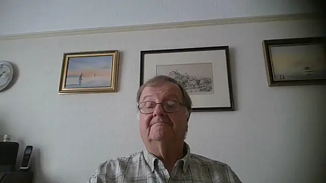 llew88 Show in webcam