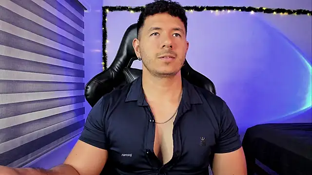 ransoj live XXX chat