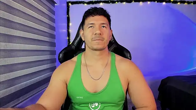 ransoj's Live XXX Chat