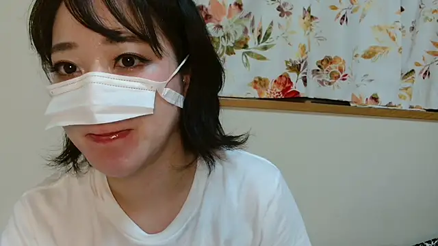 liliyRiSAcha-n 在線直播表演