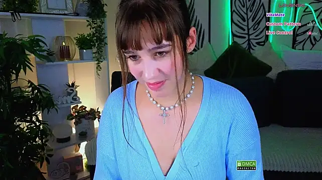 _Eliizabeth_ Adlı Modelin Canlı XXX Sohbeti