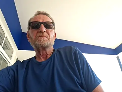 forexxxx_man Show in webcam