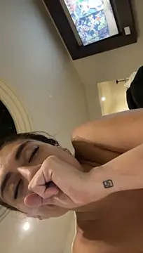 SweetHushviolet's Live Chat Room