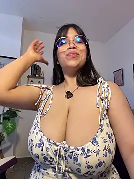 tati_reyess Live XXX-chat