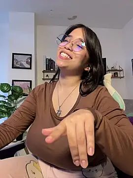 Show de tati_reyess na webcam