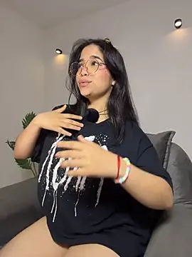 عرض كام tati_reyess
