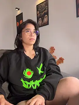 عرض كام tati_reyess