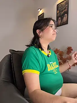XXX chat uživo modela tati_reyess