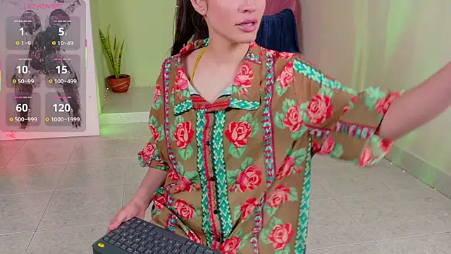 Živý XXX chat Emma__Blanco