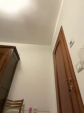missdirtyhot_ 网络视讯表演