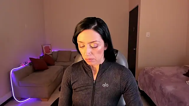 Kristen_Garner – Naživo XXX chat