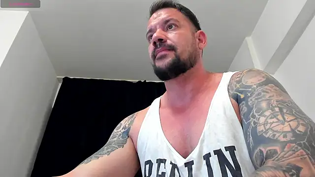 musclemonster31 Webcam show