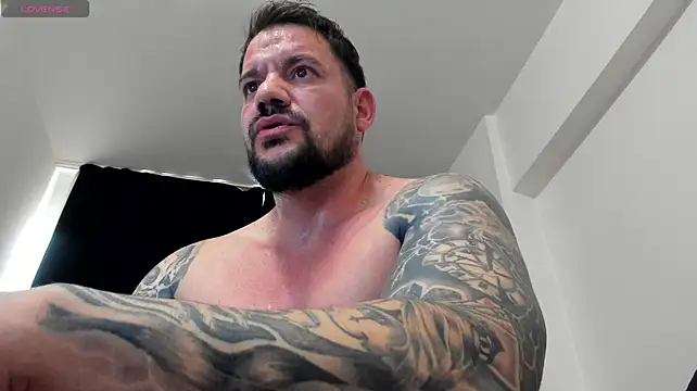 musclemonster31 Webcam show